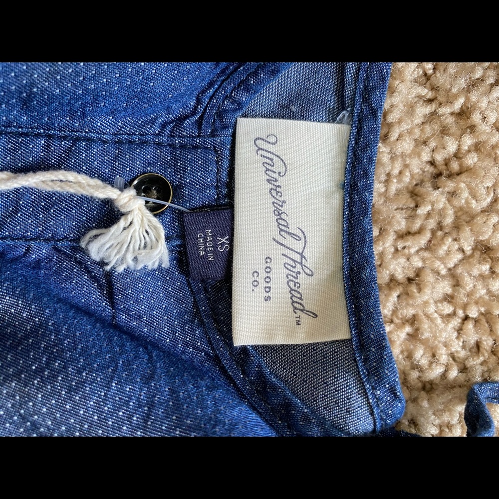 Universal Thread Tank Top - Picture 3 of 4